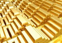 Vàng thế giới vọt hơn 2% khi đồng USD trượt giá