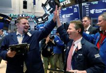 Chứng khoán Mỹ lập kỷ lục sau tin Nvidia và GDP, giá dầu tăng